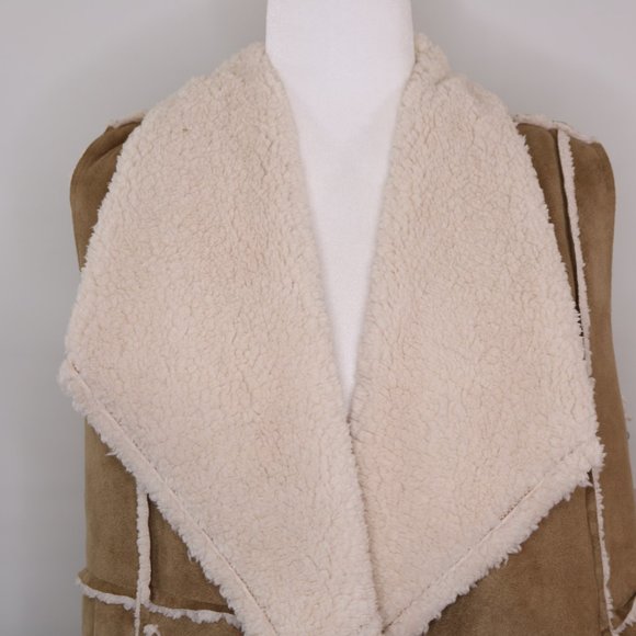Caslon Reversible Faux Shearling Vest Tan Brown & Cream - Picture 5 of 14